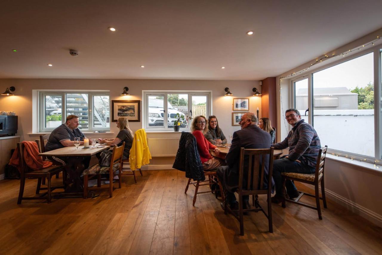 Finnygook Inn Crafthole Exteriör bild