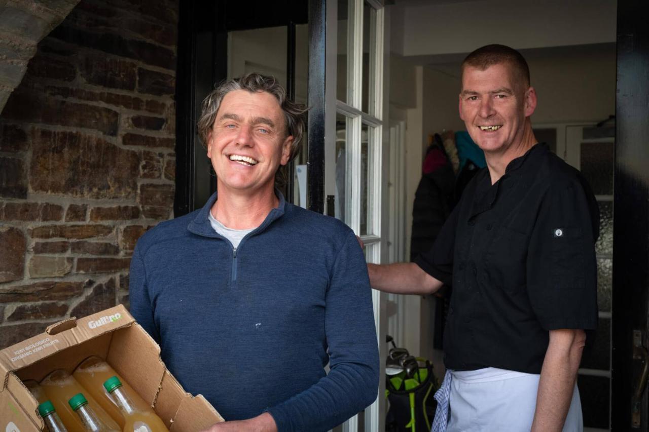 Finnygook Inn Crafthole Exteriör bild
